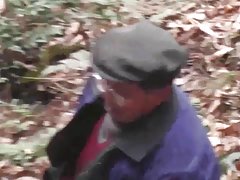 Мужик у віці споїв лікером подругу hd порно з платних сайтів